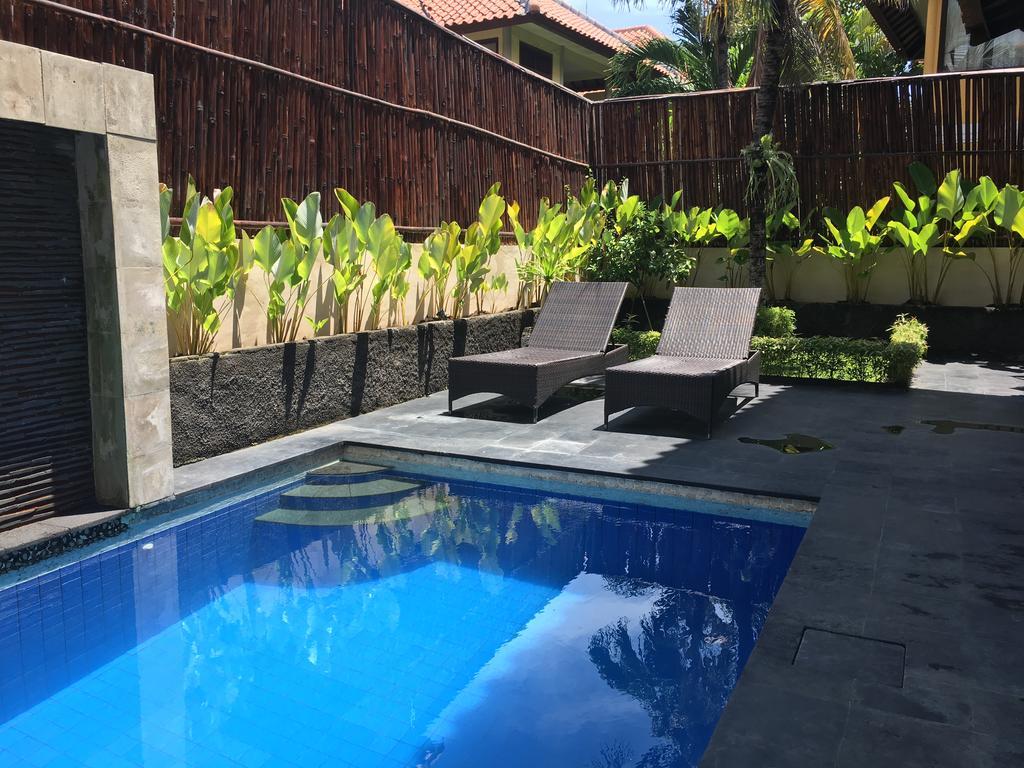 Kuta Holiday Villas Exterior photo