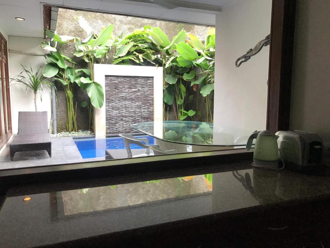 Kuta Holiday Villas Exterior photo