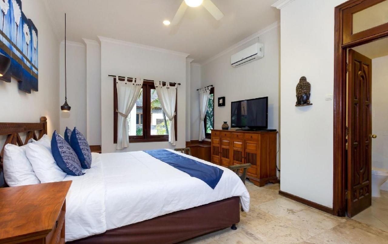 Kuta Holiday Villas Exterior photo